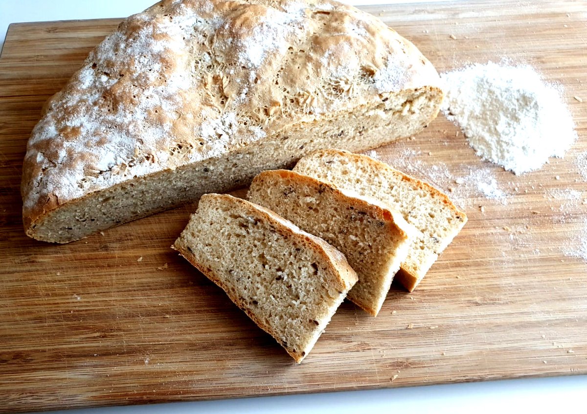 Domowy chleb pszenno-żytni