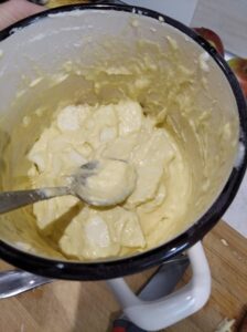 Racuchy na śmietanie i mleku (racuchy śmietankowe)