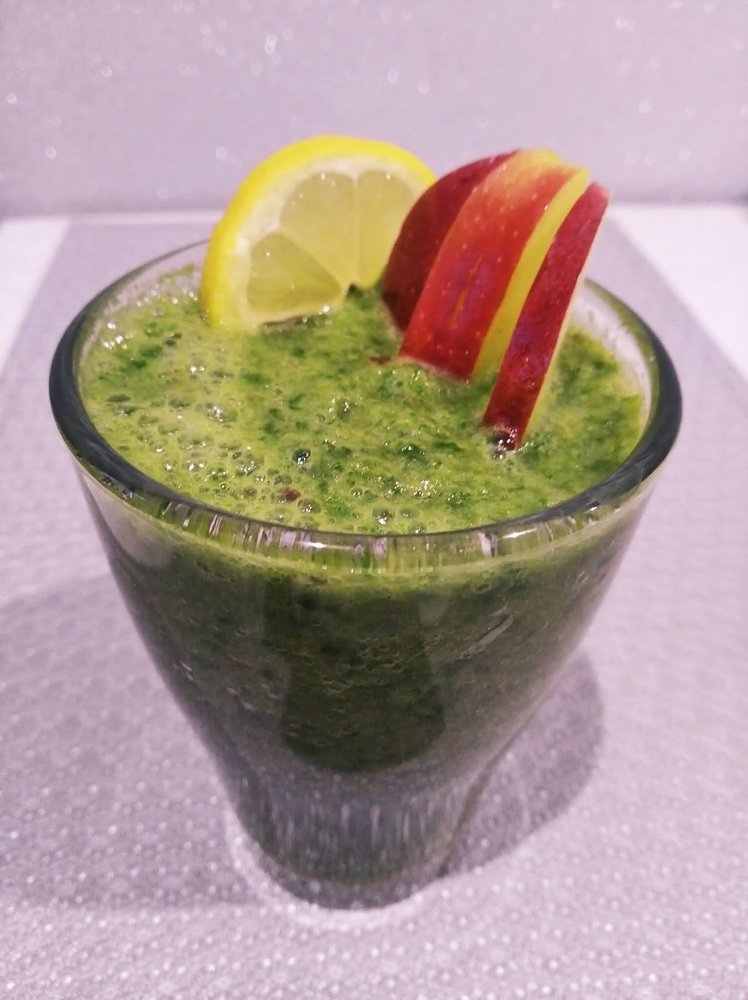 Smoothie z jarmużu z dodatkiem jabłczanu magnezu