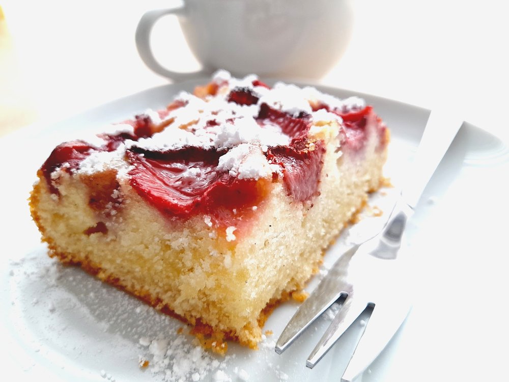 Ciasto ucierane z truskawkami na oleju