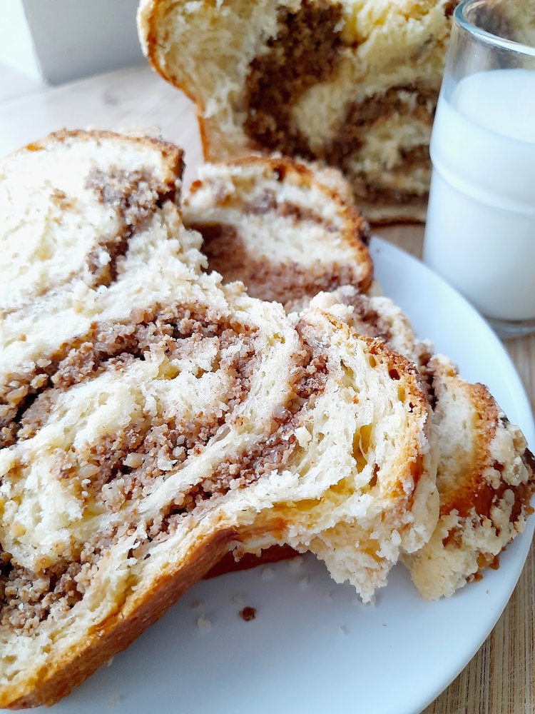 Drożdżowa strucla orzechowa