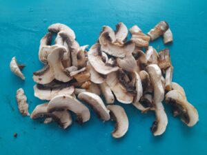 Gulasz wołowy z papryką i pieczarkami