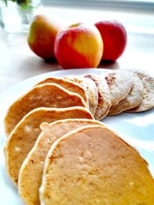 Mini placuszki z jabłkiem