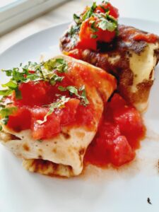 Naleśniki z kurczakiem i warzywami