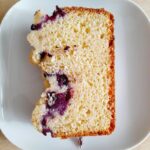 Placek drożdżowy z borówkami - bez wyrabiania