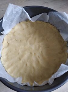 Szarlotka z bardzo kruchym wierzchem