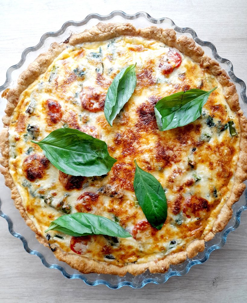 Tarta z łososiem i szpinakiem