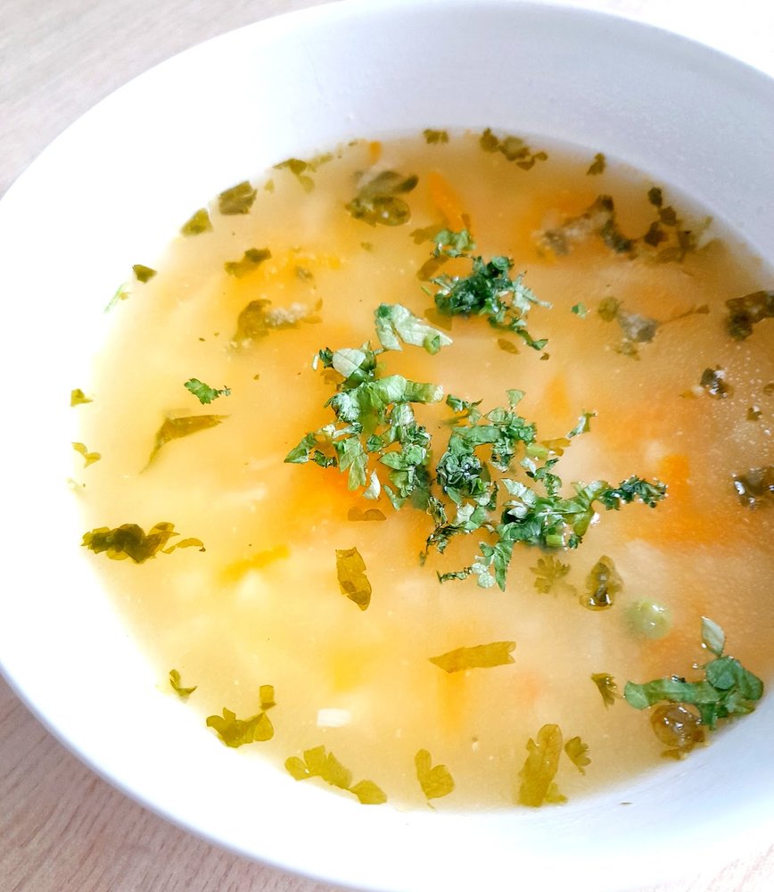 Zupa grysikowa z groszkiem