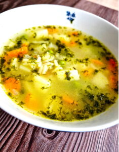 Zupa koperkowa z ryżem