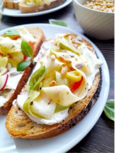 Chrupiące kanapki z cukinią