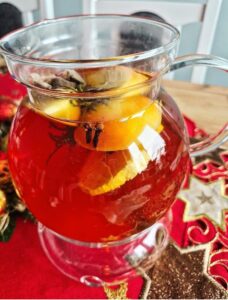 Aromatyczna herbata zimowa