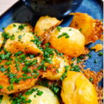 Parmezanowe ziemniaczki z sosem majo