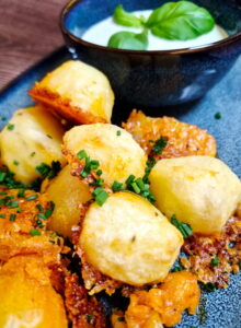 Parmezanowe ziemniaczki z sosem majo