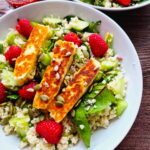 Sałatka z halloumi i malinami