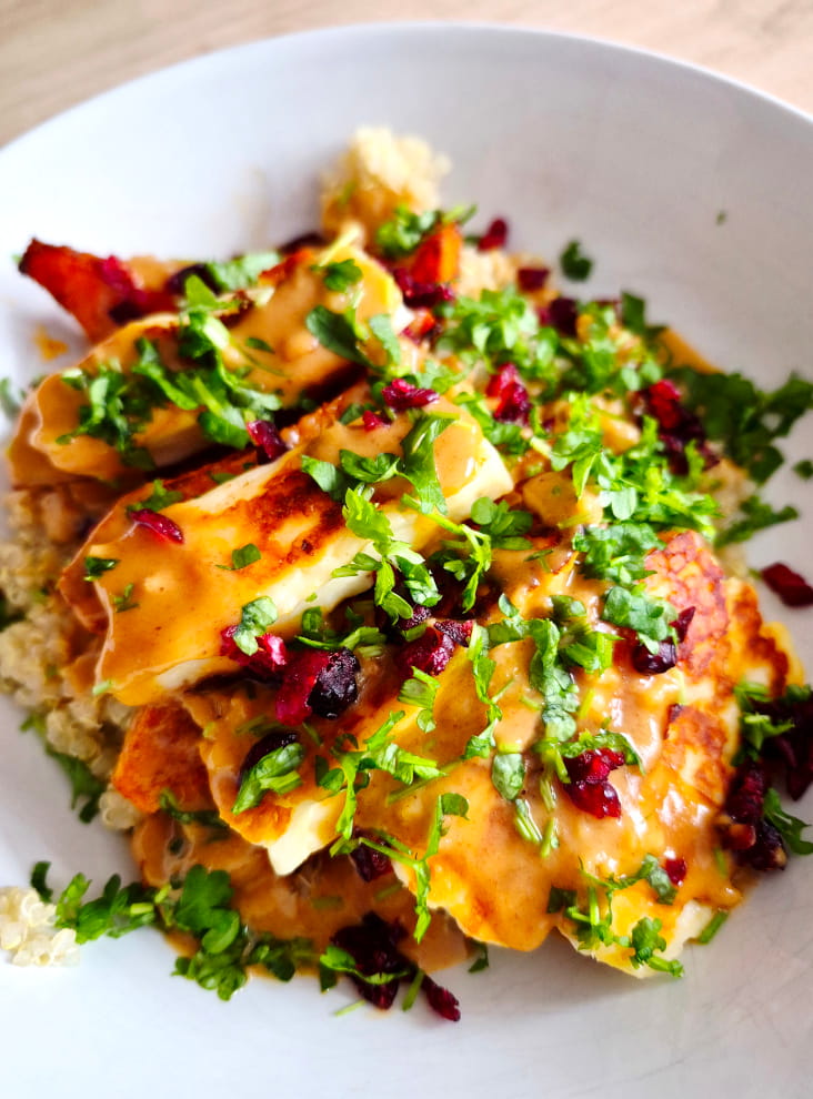 Pieczona dynia z halloumi