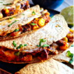 Tacos z fasolą i kukurydzą