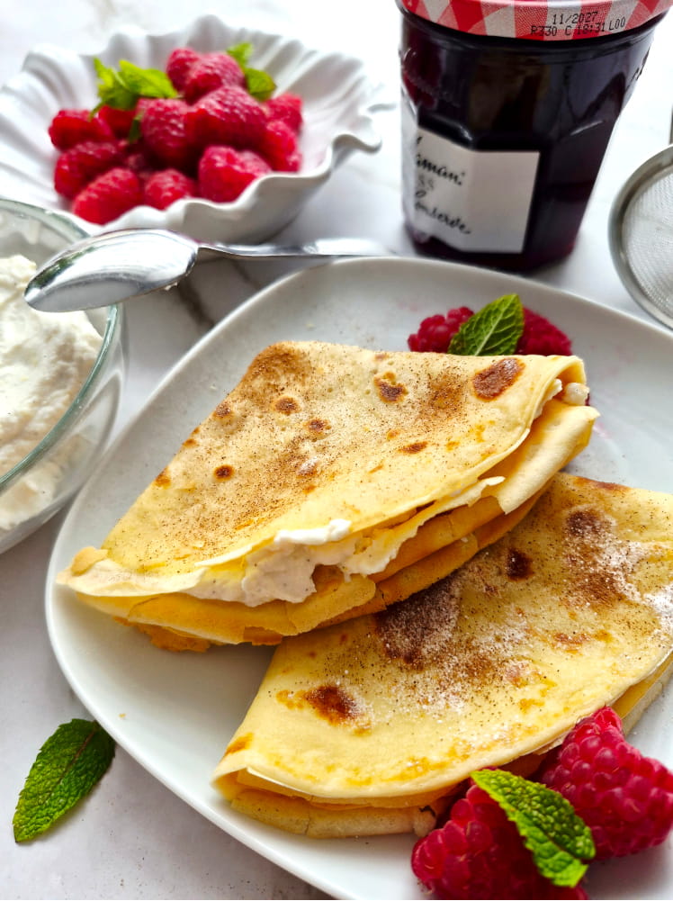 Naleśniki z dżemem i ricottą