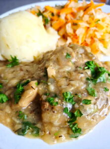 Schab w sosie własnym
